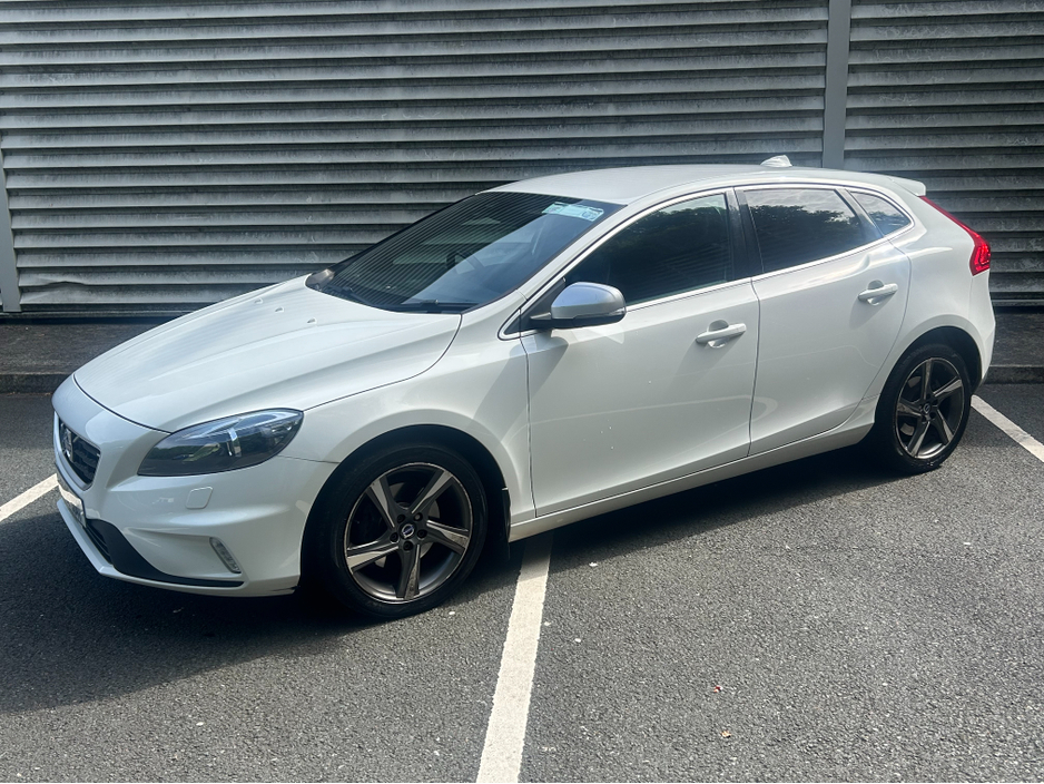 2015 Volvo V40